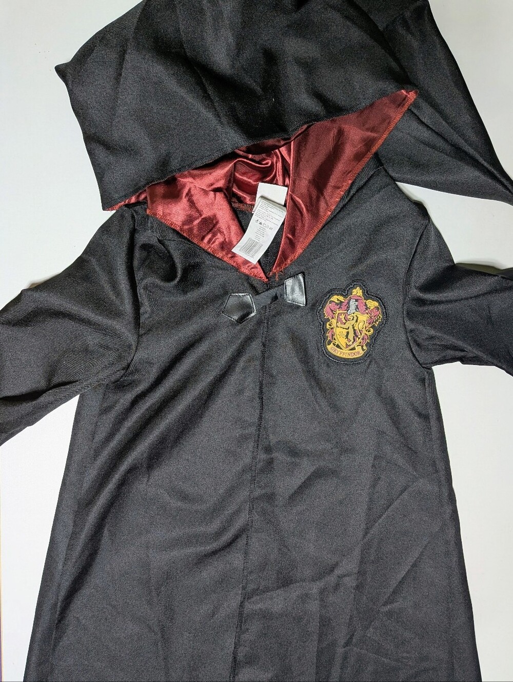 Harry Potter Gryffindor Robe - Picture 4 of 11